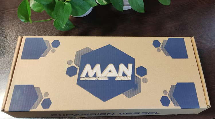 منبع انبساط پکیج 8 لیتری کتابی MAN